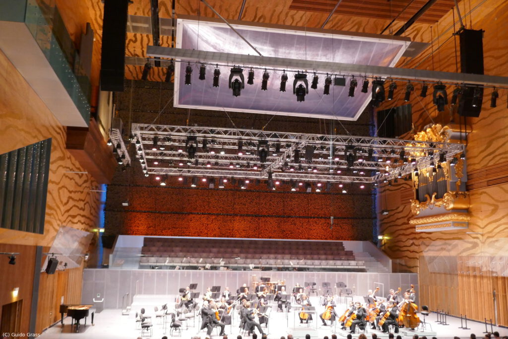 Casa da Música: Vorhang hinter der Bühne